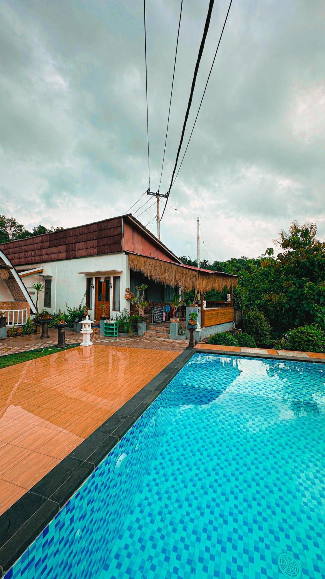Penida Hills Hostel Batununggul Bagian luar foto